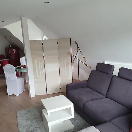 Renoviertes In Apartment Troisdorf